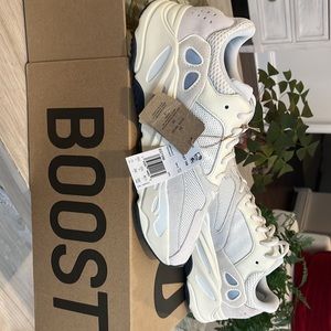 Yeezy Boost 700 size 11. Never worn